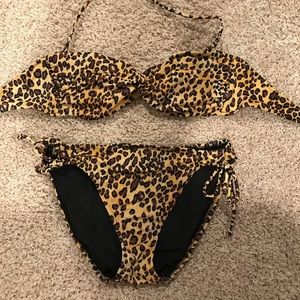 Victoria’s secret leopard print bandeau bikini